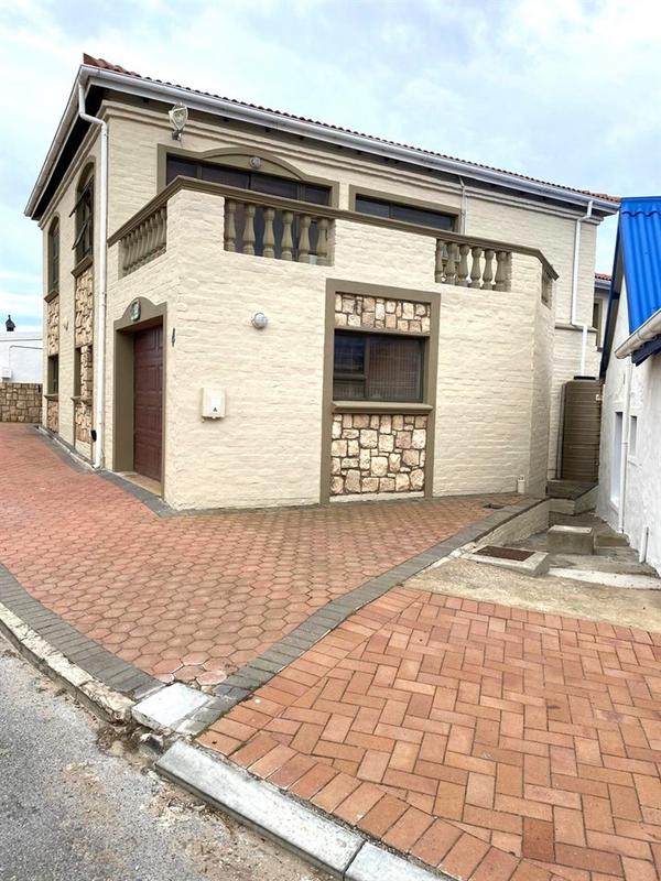 6 Bedroom Property for Sale in Witsand Western Cape